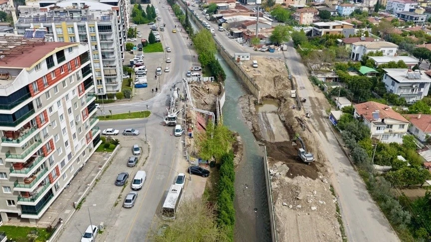 Başkan &Ccedil;er&ccedil;ioğlu: "118 milyon TL&rsquo;lik k&ouml;pr&uuml; yatırımlarımız s&uuml;r&uuml;yor"
