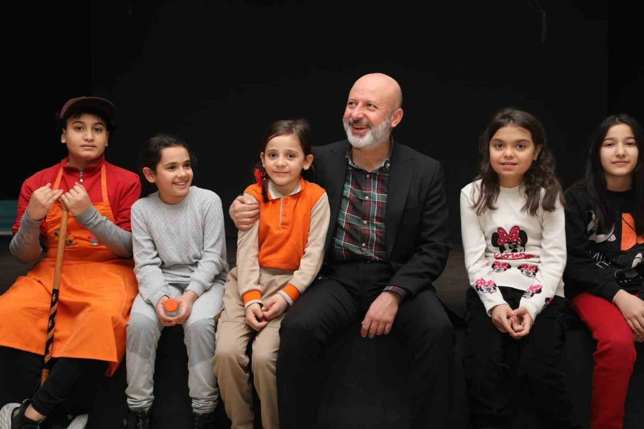 Başkan &Ccedil;olakbayrakdar: Evlatlarımız tatilde eğlenirken &ouml;ğreniyor"
