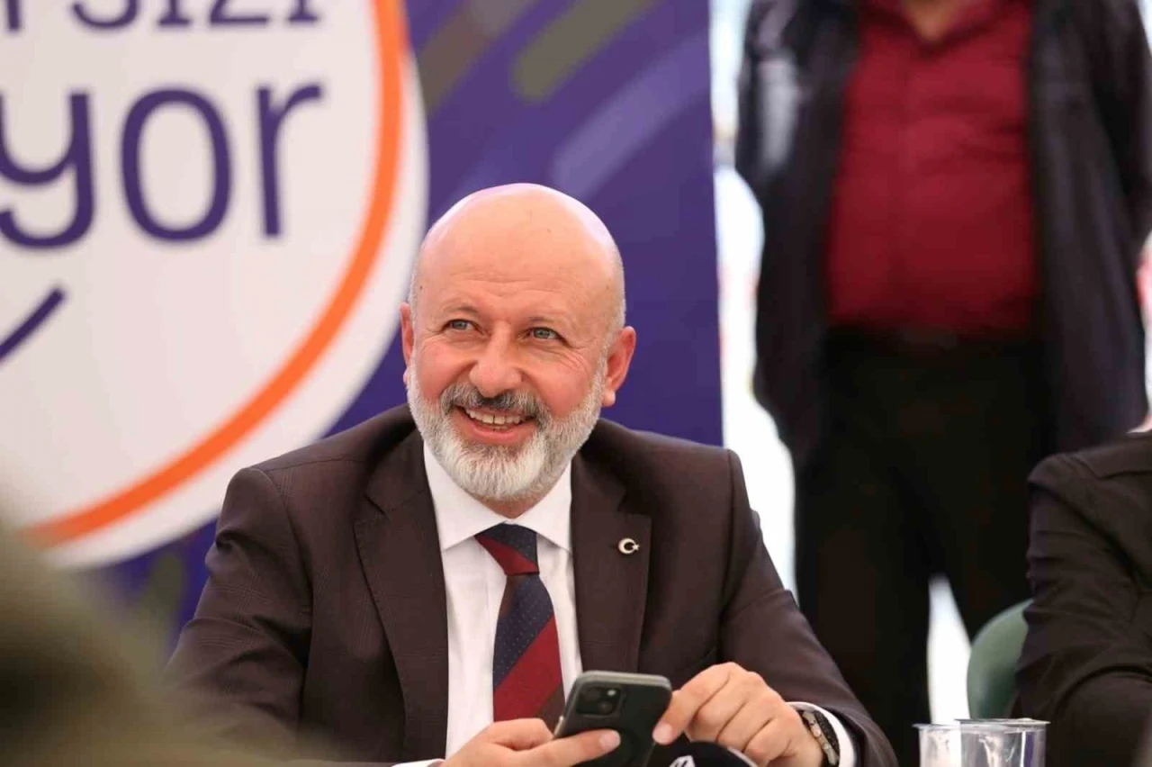 Başkan Çolakbayrakdar, &quot;Gece gündüz demeden Kocasinan’ın her mahallesindeyiz&quot;
