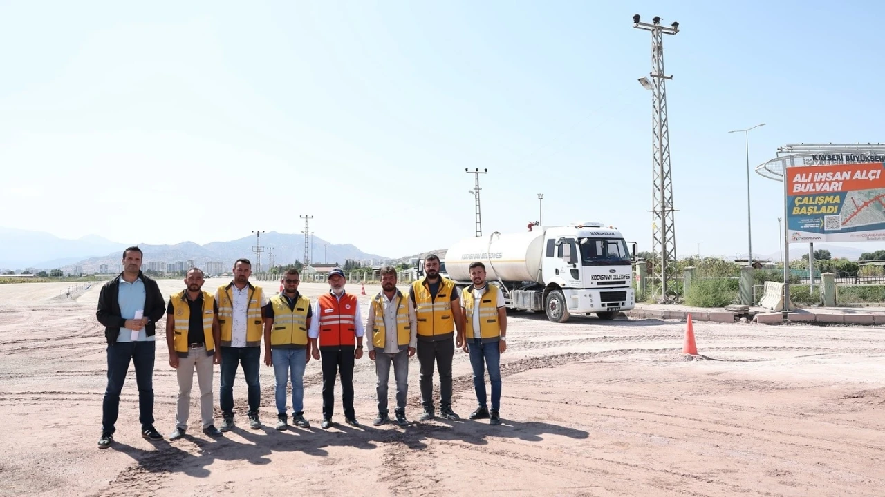 Başkan Çolakbayrakdar: &quot;Marka ve model Kayseri belediyeciliğini bir üst seviyeye taşıyoruz&quot;
