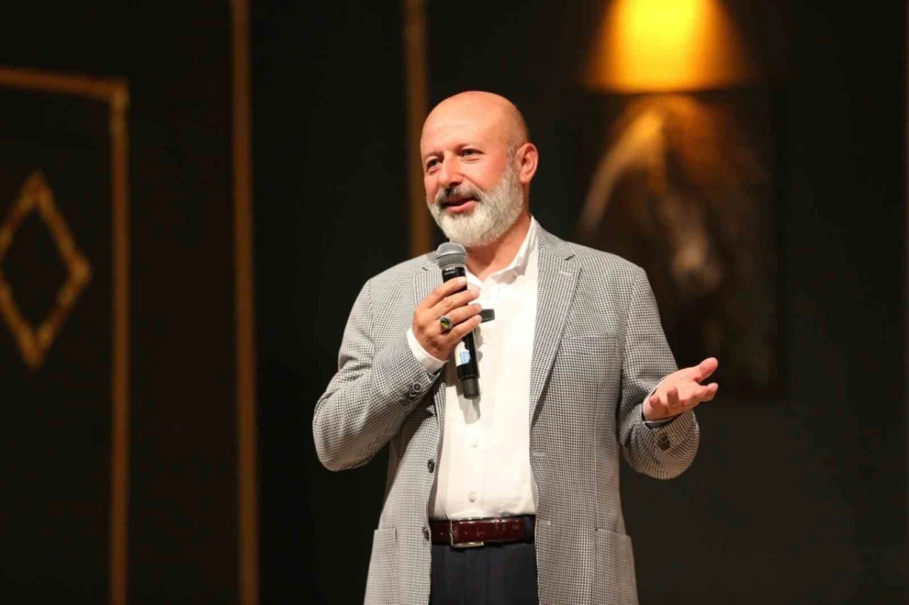 Başkan Çolakbayrakdar: &quot;Sıra dışı, farklı hizmetlerle vatandaşımızın yanındayız&quot;
