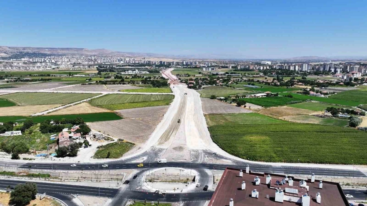 Başkan Çolakbayrakdar: &quot;Yeni bulvarla günlük 20 bin aracın yolu 6,5 kilometre kısalıyor&quot;
