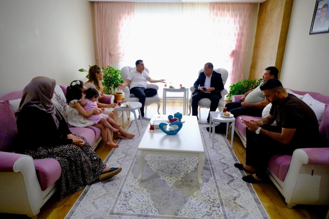 Başkan Dal&rsquo;dan 15 Temmuz şehidinin ailesine ziyaret
