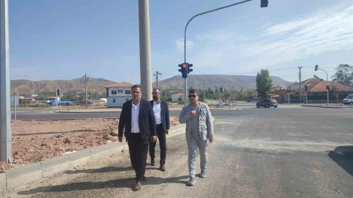 Başkan Din&ccedil;er: &ldquo;Yeni bulvarımız şehrin trafik y&uuml;k&uuml;n&uuml; azaltacak&rdquo;
