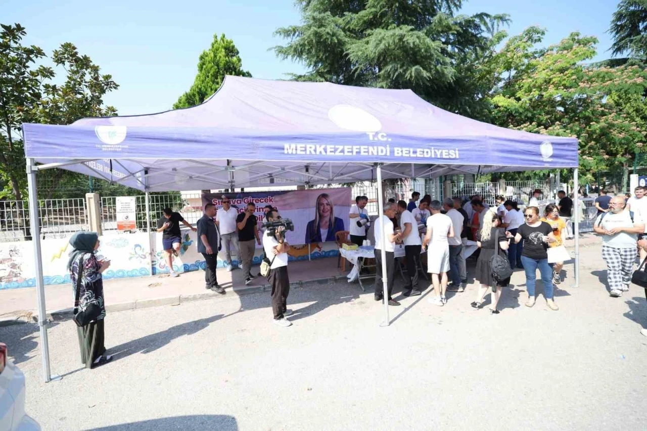 Başkan Doğan ailelerin heyecanlı bekleyişine ortak oldu
