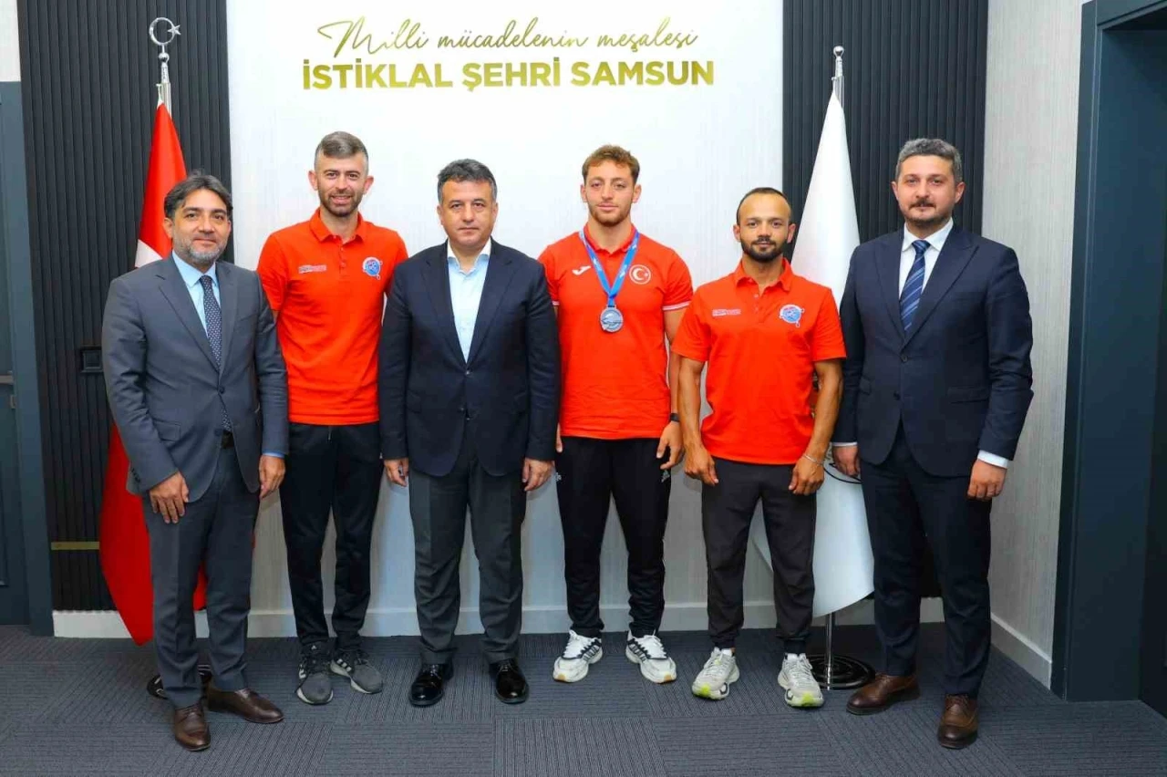Başkan Doğan&rsquo;dan Avrupa ikincisi milli sporcuya kutlama
