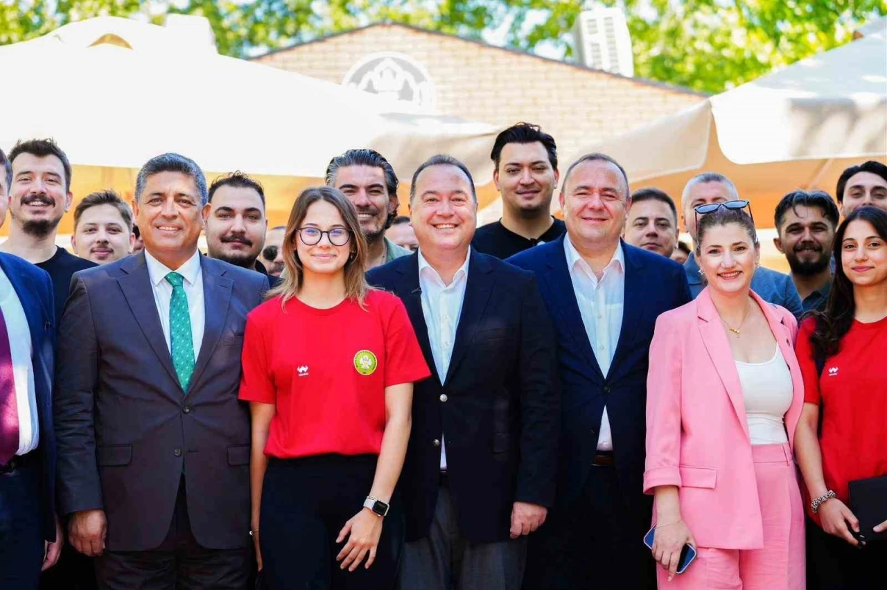 Başkan Dutlulu&rsquo;dan antren&ouml;rlere g&uuml;ven mesajı
