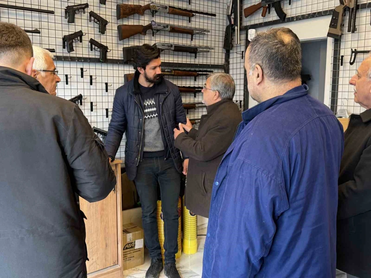 Başkan Ekrem &Ccedil;adır, esnaflarla bir araya geldi
