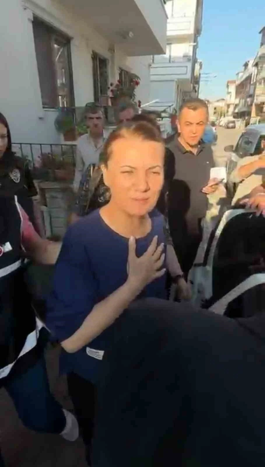 Başkan Fatma Kaplan H&uuml;rriyet&rsquo;in, polis aracına bindiği anların g&ouml;r&uuml;nt&uuml;s&uuml; ortaya &ccedil;ıktı
