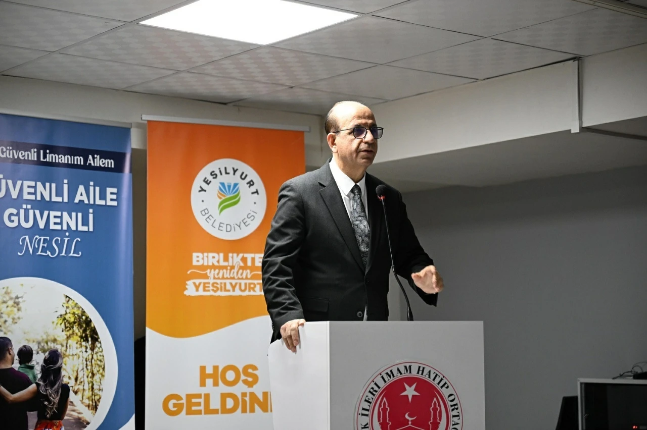 Başkan Ge&ccedil;it: "En g&uuml;venli liman ailedir"
