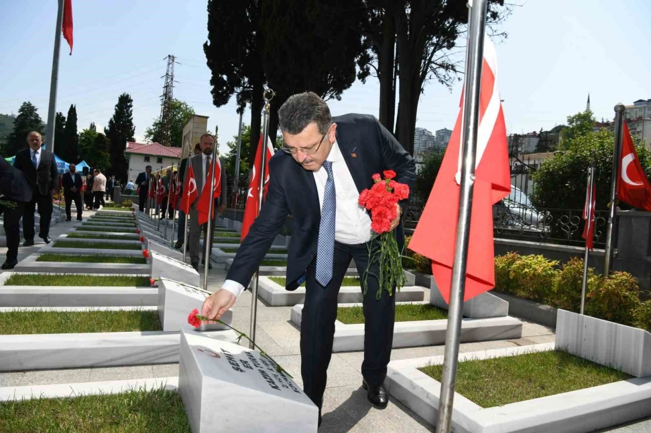Başkan Genç: &quot;Bu topraklar şehitlerimizin emanetidir&quot;
