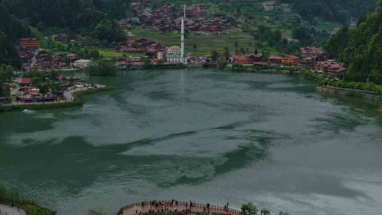 Başkan Gen&ccedil;: "Marjinal bir grup Trabzon turizmini, Trabzon&rsquo;a gelen turistleri yargılamak istiyor"
