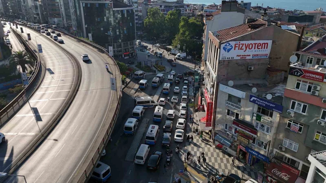 Başkan Genç : &quot;Şehir trafiğini rahatlatmak için çalışıyoruz&quot;
