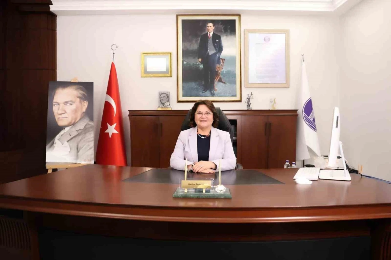 Başkan Gen&ccedil;ay: "Basın mensuplarımız, demokrasimizin vazge&ccedil;ilmez unsurlarındandır"
