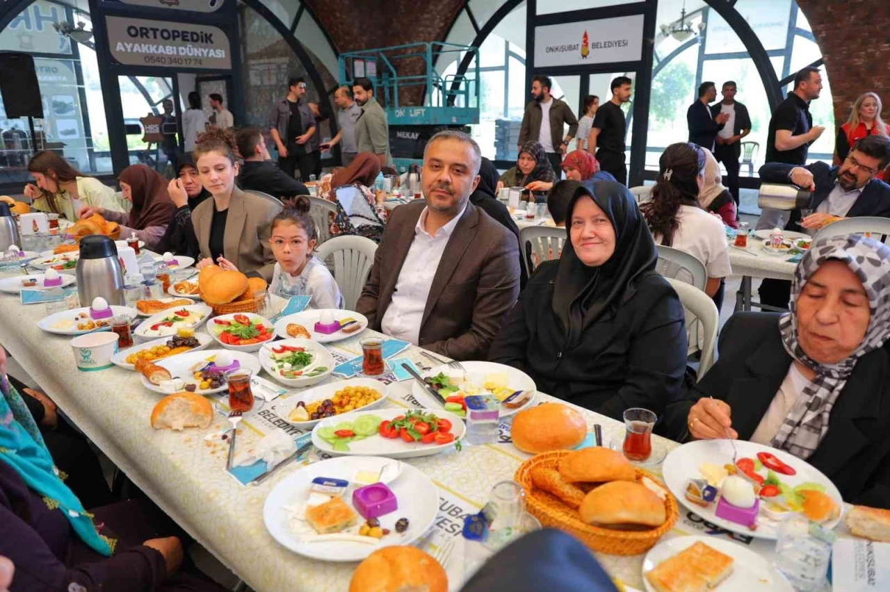 Başkan Görgel: &quot;Sizler başı dik yüce gönüllü annelersiniz&quot;
