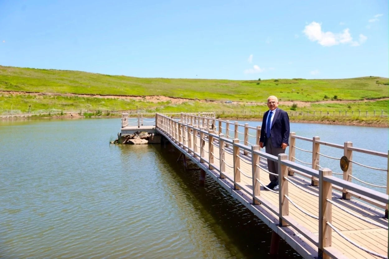 Başkan G&uuml;ler: "Ordumuzu g&ouml;letlerle g&uuml;zelleştirip, kuraklığa &ouml;nlem alıyoruz"
