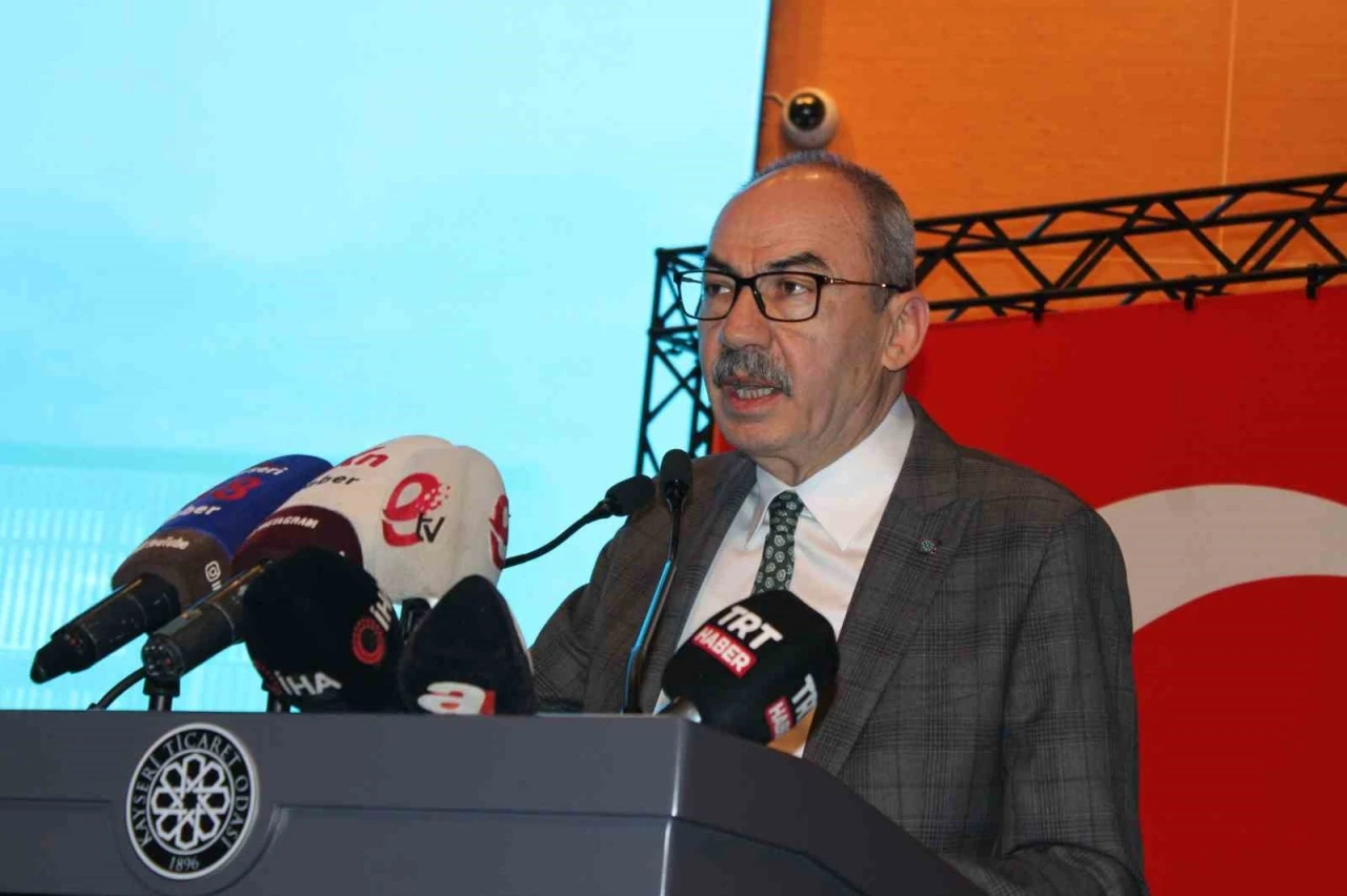 Başkan G&uuml;lsoy: "2026&rsquo;da hedefimiz Kayseri&rsquo;yi sadece bir &uuml;retim merkezi değil, bir &lsquo;akıllı ticaret merkezi&rsquo; yapmaktır"
