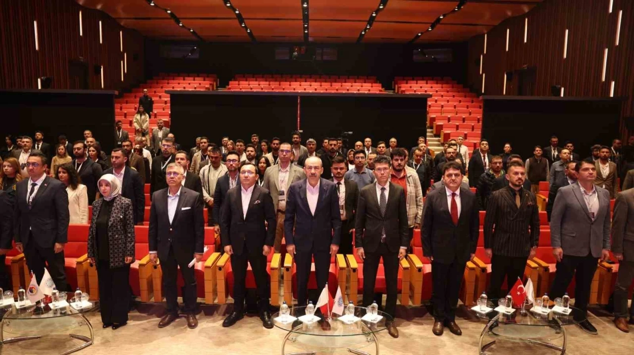 Başkan Gülsoy: &quot;Dijital değişim ve dönüşümün etkilemediği hiçbir nokta kalmadı&quot;
