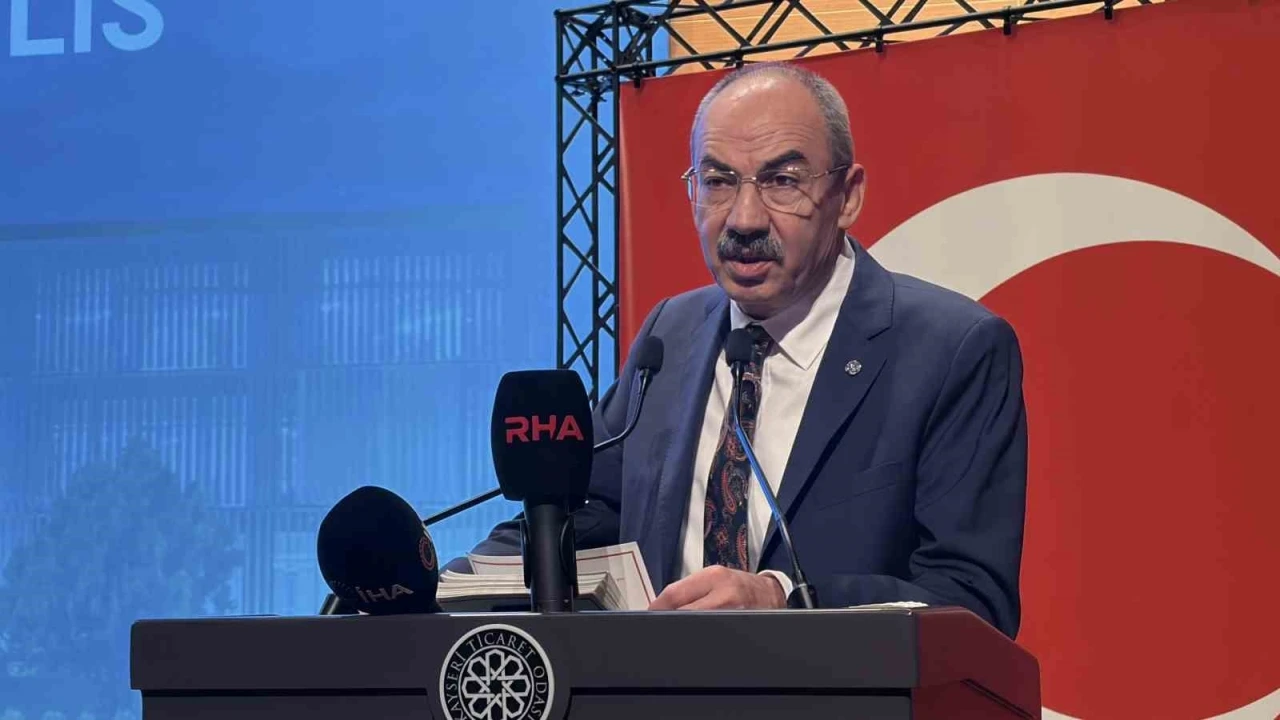 Başkan G&uuml;lsoy: "&Ouml;n&uuml;m&uuml;zdeki d&ouml;nemde sizlerle birlikte azim ve kararlılıkla y&uuml;r&uuml;meye devam edeceğiz"
