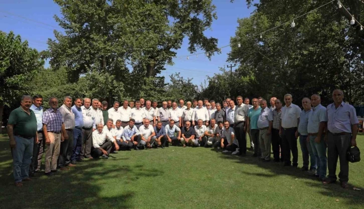 Başkan G&uuml;m&uuml;ş, &lsquo;19 Ekim Muhtarlar G&uuml;n&uuml;&rsquo;n&uuml; kutladı
