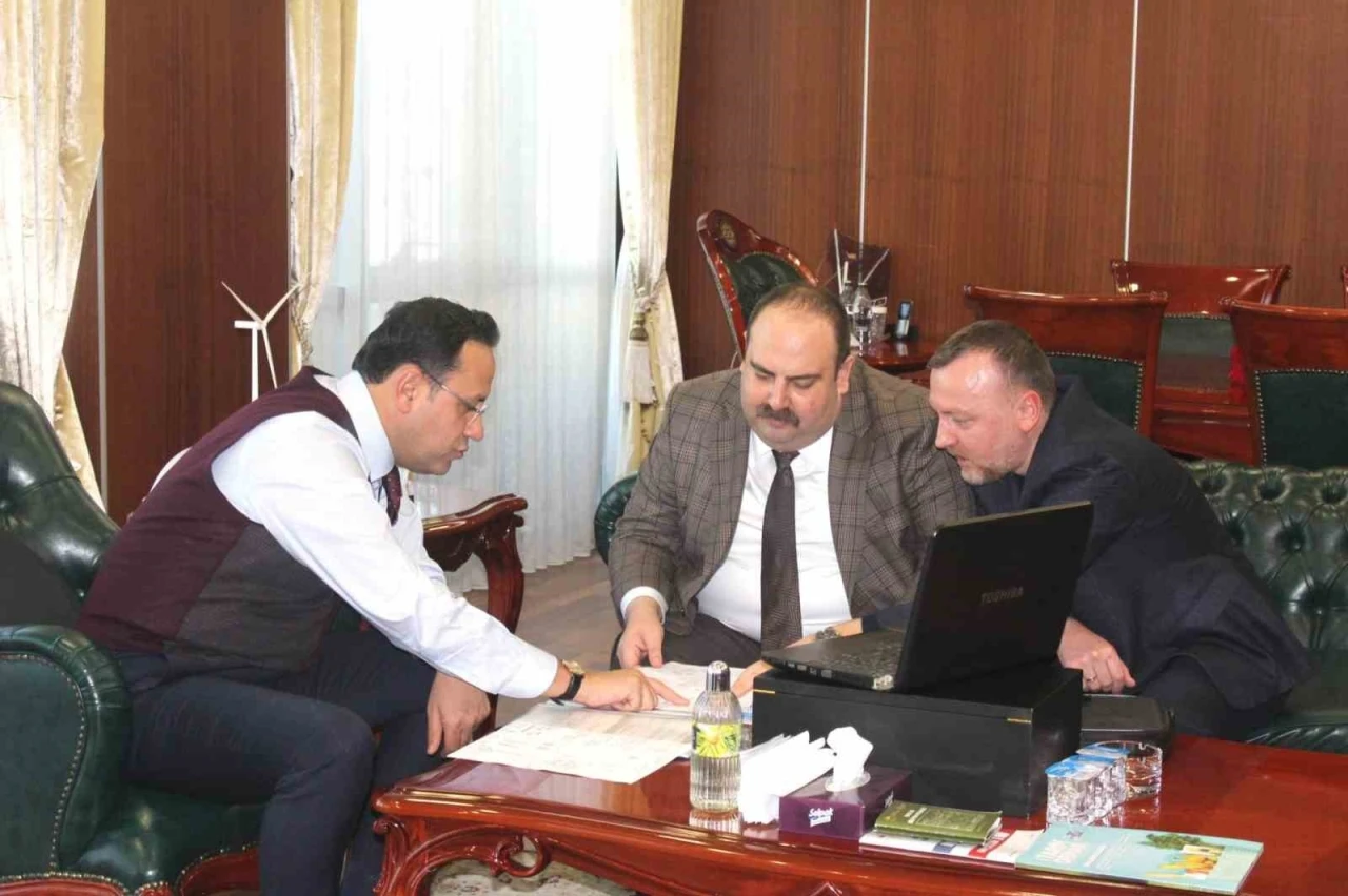 Başkan Hamamcı&rsquo;nın yeni projeler i&ccedil;in Ankara ziyareti
