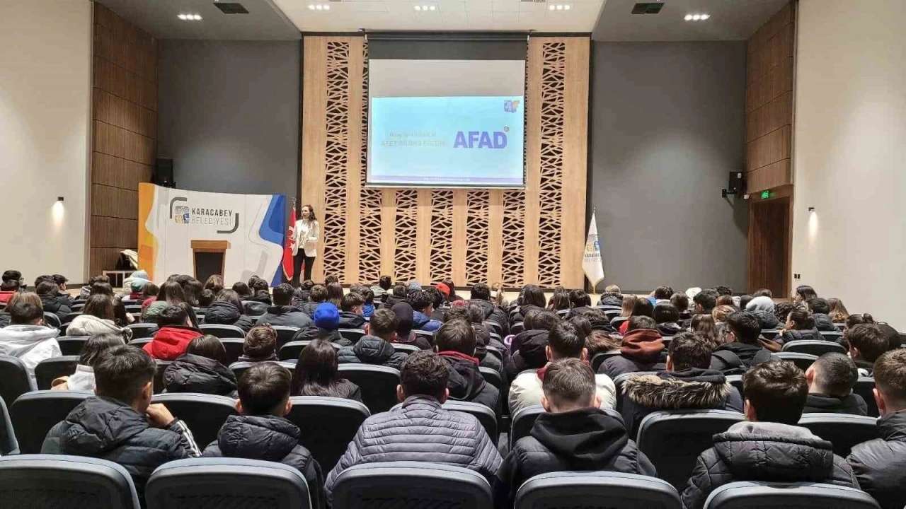 Başkan Karabatı: "Deprem ger&ccedil;eğini unutturmamaya kararlıyız"
