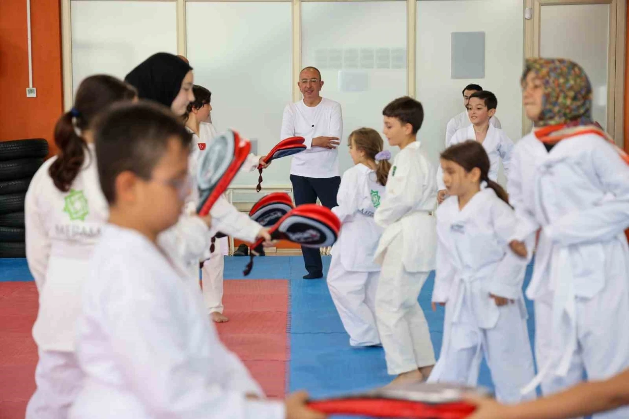 Başkan Kavuş’tan geleceğin sporcularına hep destek tam destek