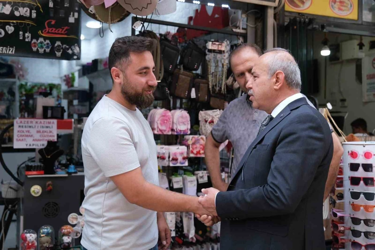 Başkan Kılı&ccedil;, Alaybey esnafı ile bir araya geldi
