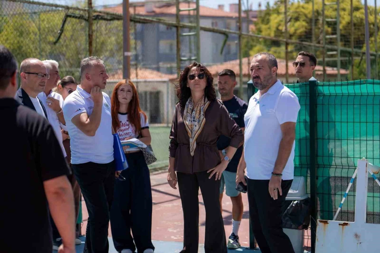 Başkan K&ouml;ksal Aras, Ali Fuat &Ouml;zge Spor Tesislerinde incelemelerde bulundu

