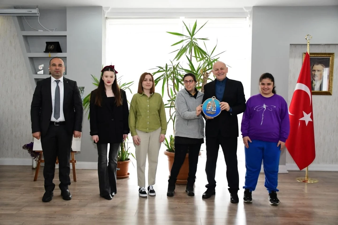 Başkan Kul: &quot;Özel öğrencilerin desteklendiklerinde neleri başardıklarını görmek bizlere umut veriyor&quot;
