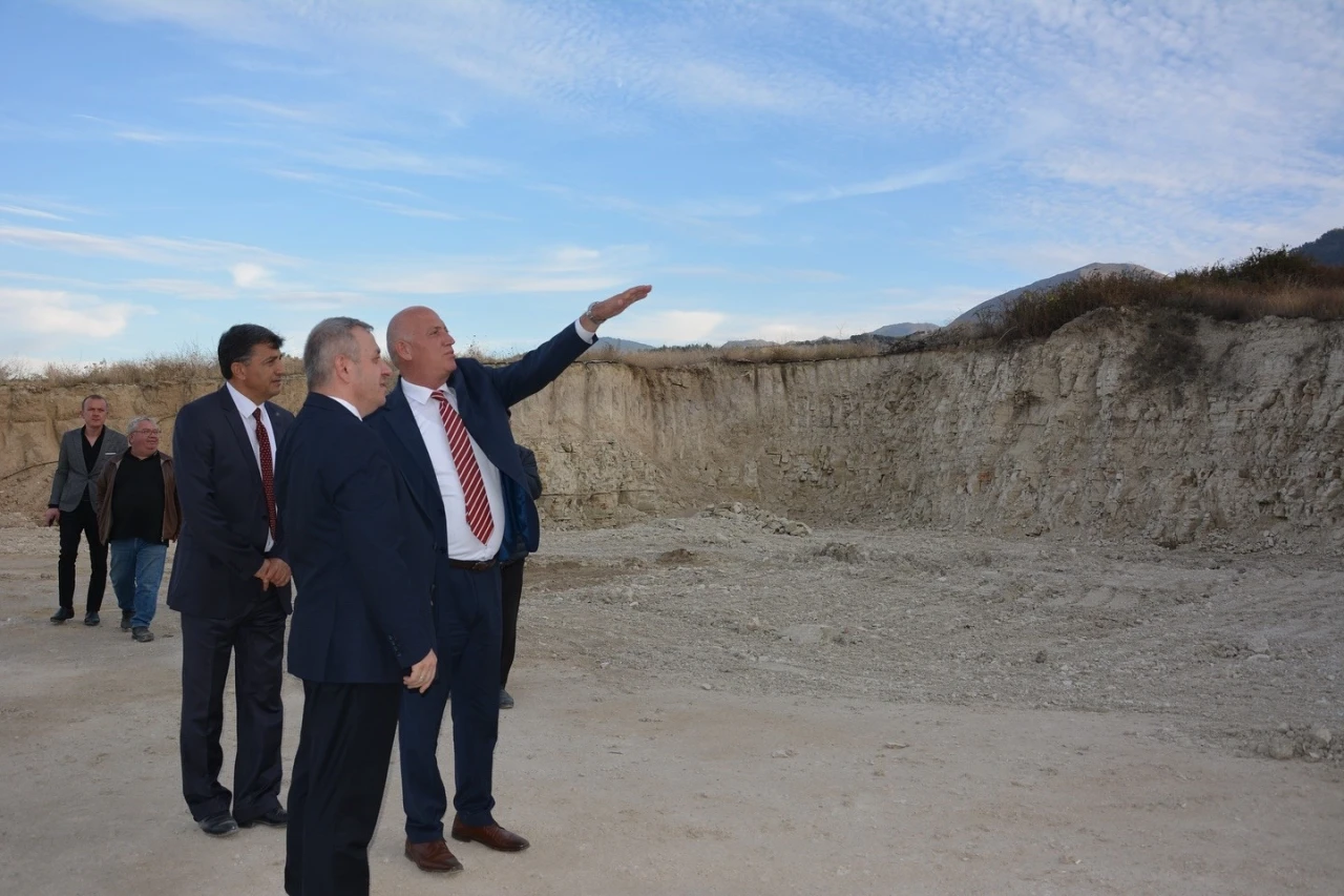 Başkan Kumral devam eden projeleri yerinde inceledi
