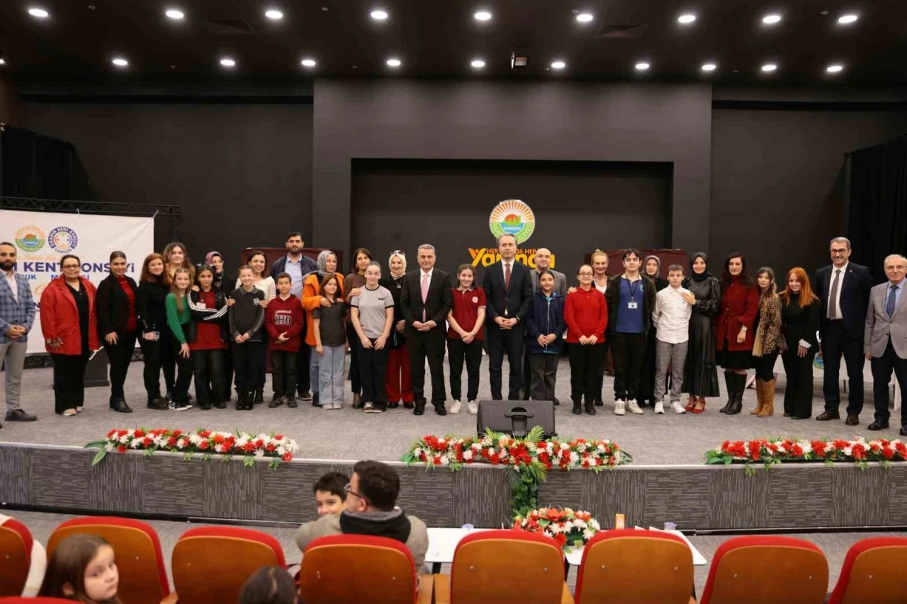 Başkan Kurnaz: &quot;Çocuklarımızın yerel yönetimlerde söz sahibi olmalarını önemsiyoruz&quot;
