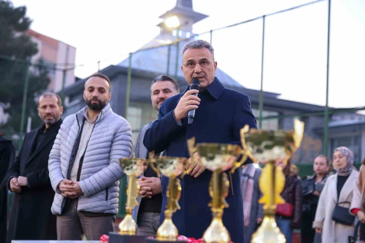 Başkan Kurnaz: "Topluma faydalı bireyler yetiştiriyoruz"
