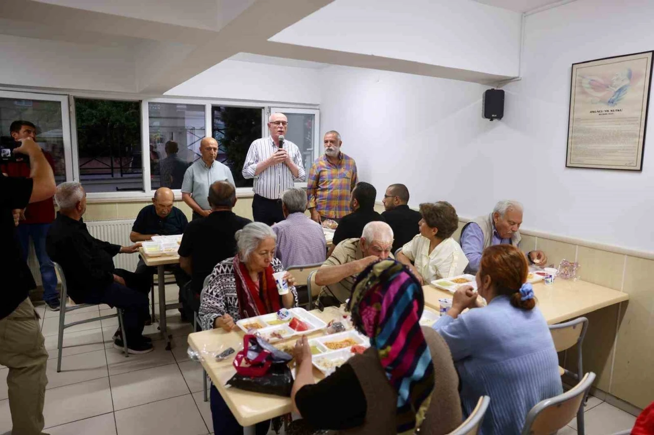 Başkan Kurt Muharrem iftarında konuştu: &quot;Birlikte yaşamanın zenginliğini yaşıyoruz&quot;
