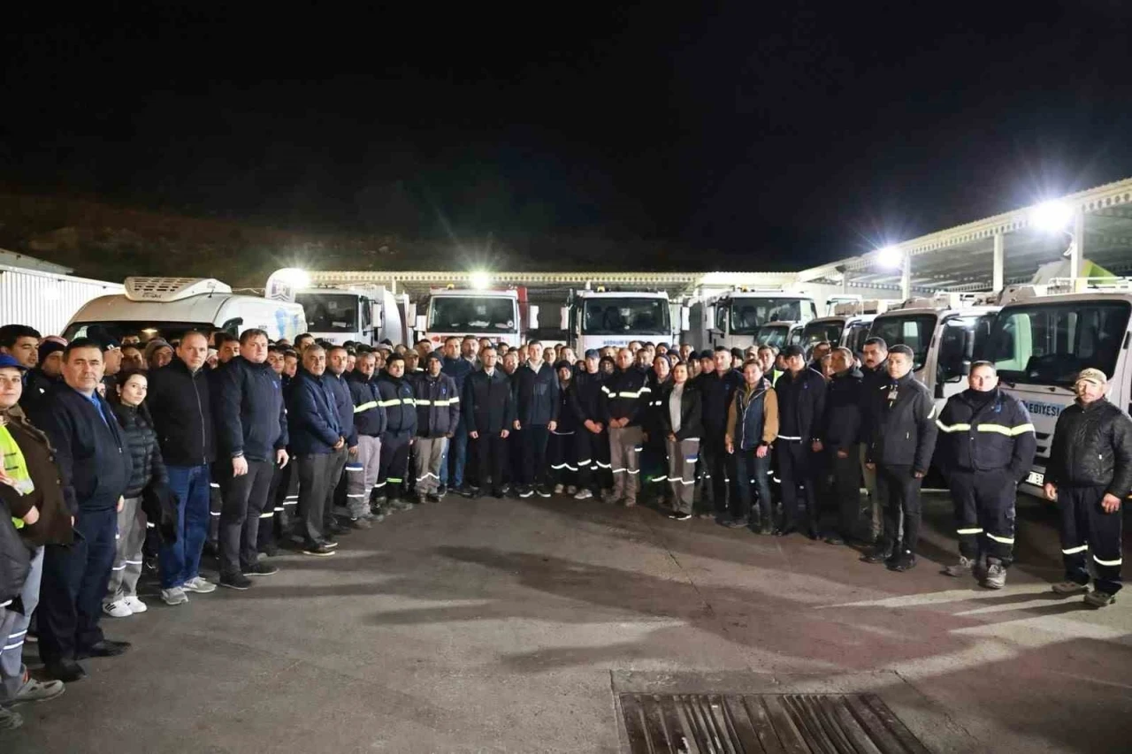 Başkan Mandalinci&rsquo;den 1 Mayıs mesajı: "Hayatın y&uuml;k&uuml;n&uuml; emek taşır"
