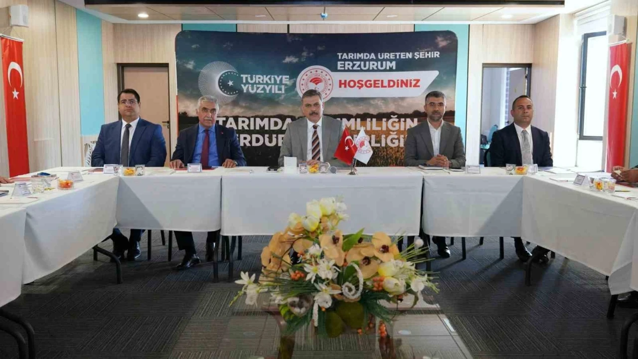 Başkan Özakalın, TDİOSB toplantısına katıldı
