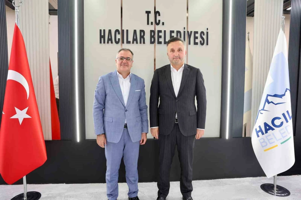 Başkan Özdoğan: &quot;Gençlerimizi desteklemek bizim için görevdir&quot;
