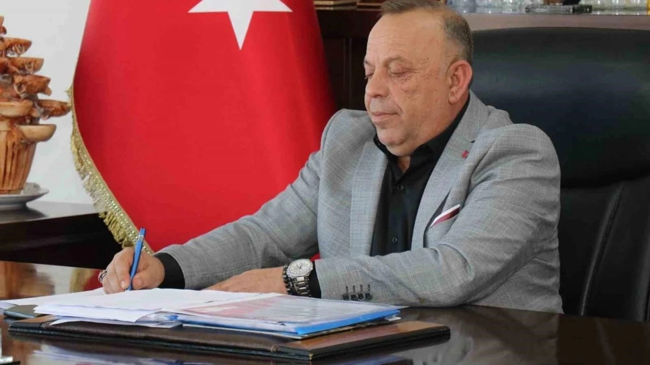 Başkan Özel’den öğrencilere karne hediyesi
