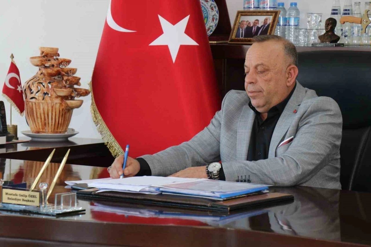 Başkan Özel: "Çocuklarımızın her zaman yanındayız"