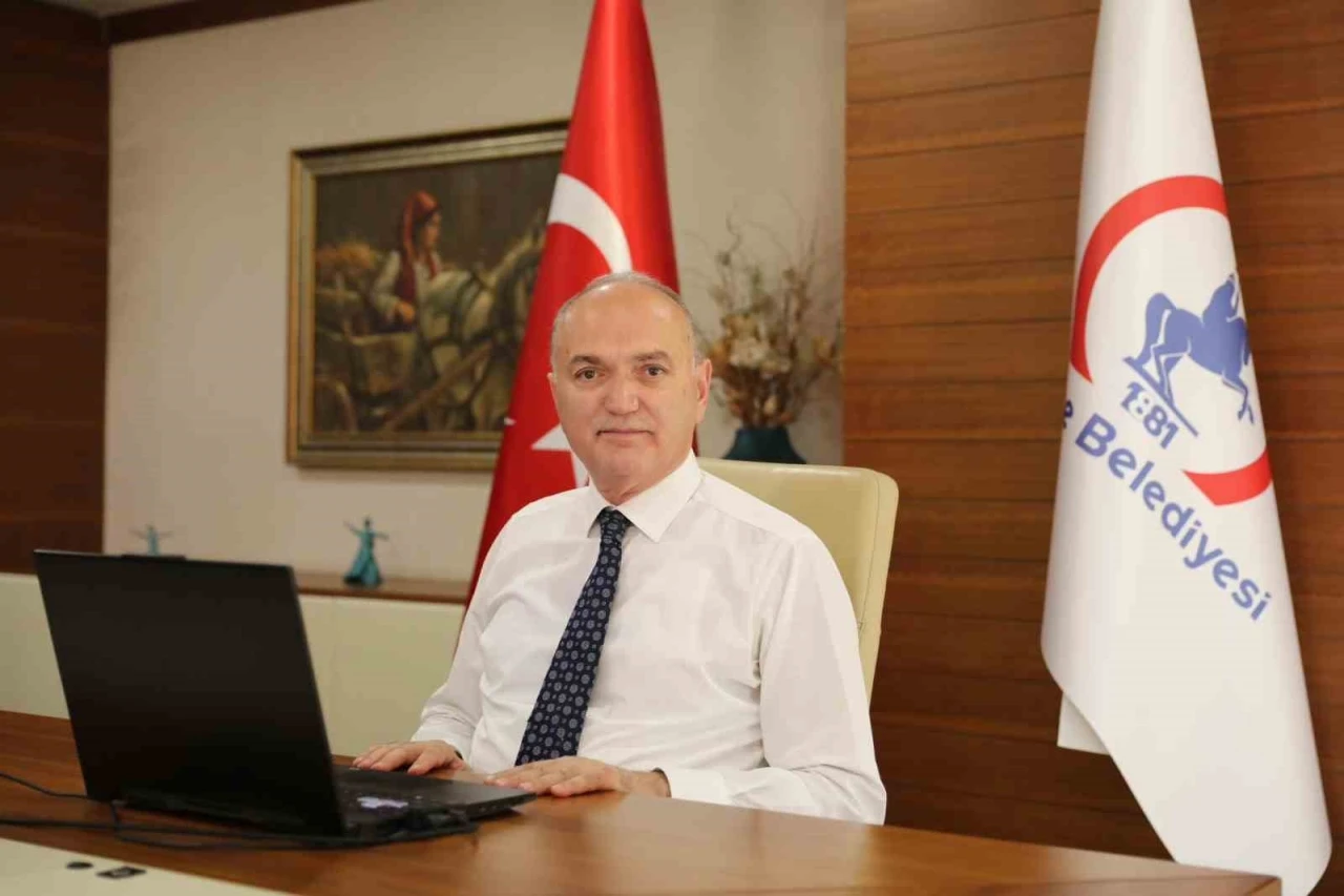 Başkan Özlü: "Ağzımdan hırsız kelimesi çıkmadı, yarası olan gocunur"
