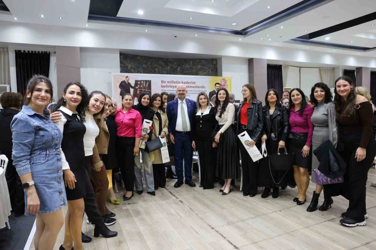 Başkan Pehlivan: &quot;Hayatta takdire değer ne varsa, temelinde bir öğretmenin emeği vardır&quot;
