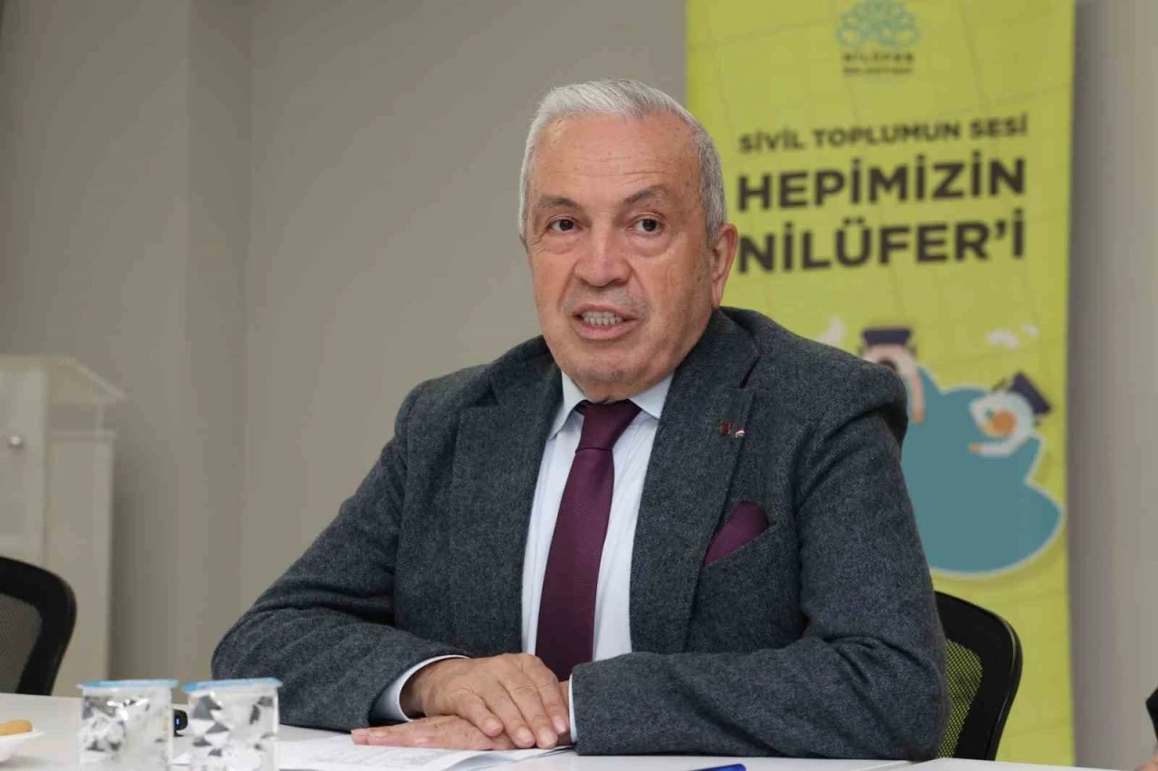 Başkan Şadi Özdemir’den kadınlara: &quot;Birlikte güçlü olun&quot; mesajı
