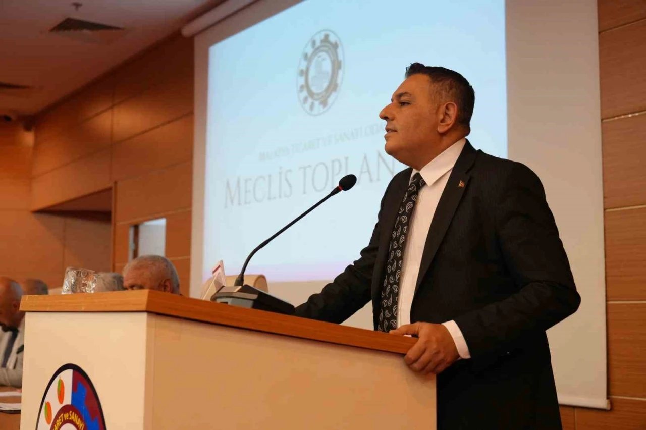 Başkan Sadıkoğlu, u&ccedil;ak sefer sayısının artırılması i&ccedil;in girişimde bulundu
