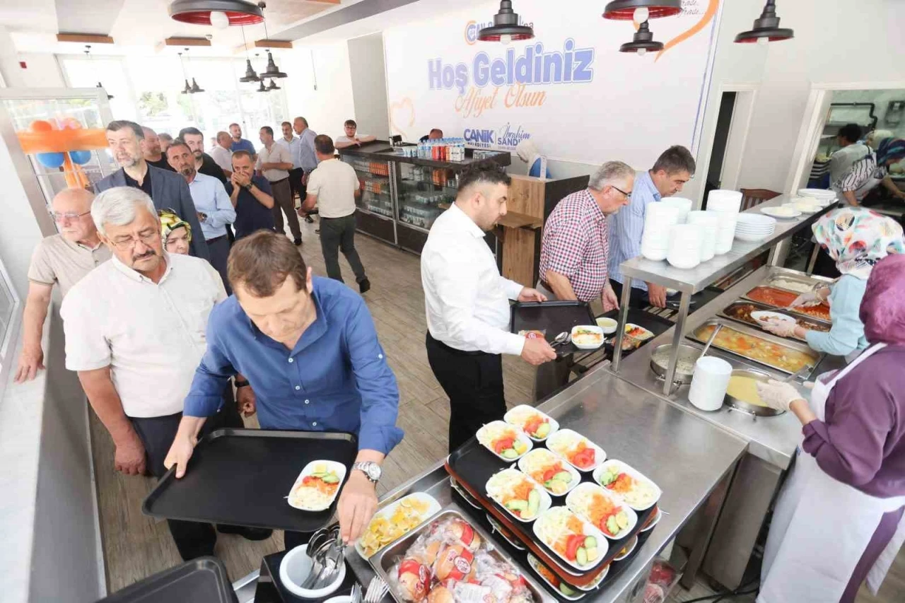 Başkan Sandıkçı: "Can Soframız’a ilgi yoğun"