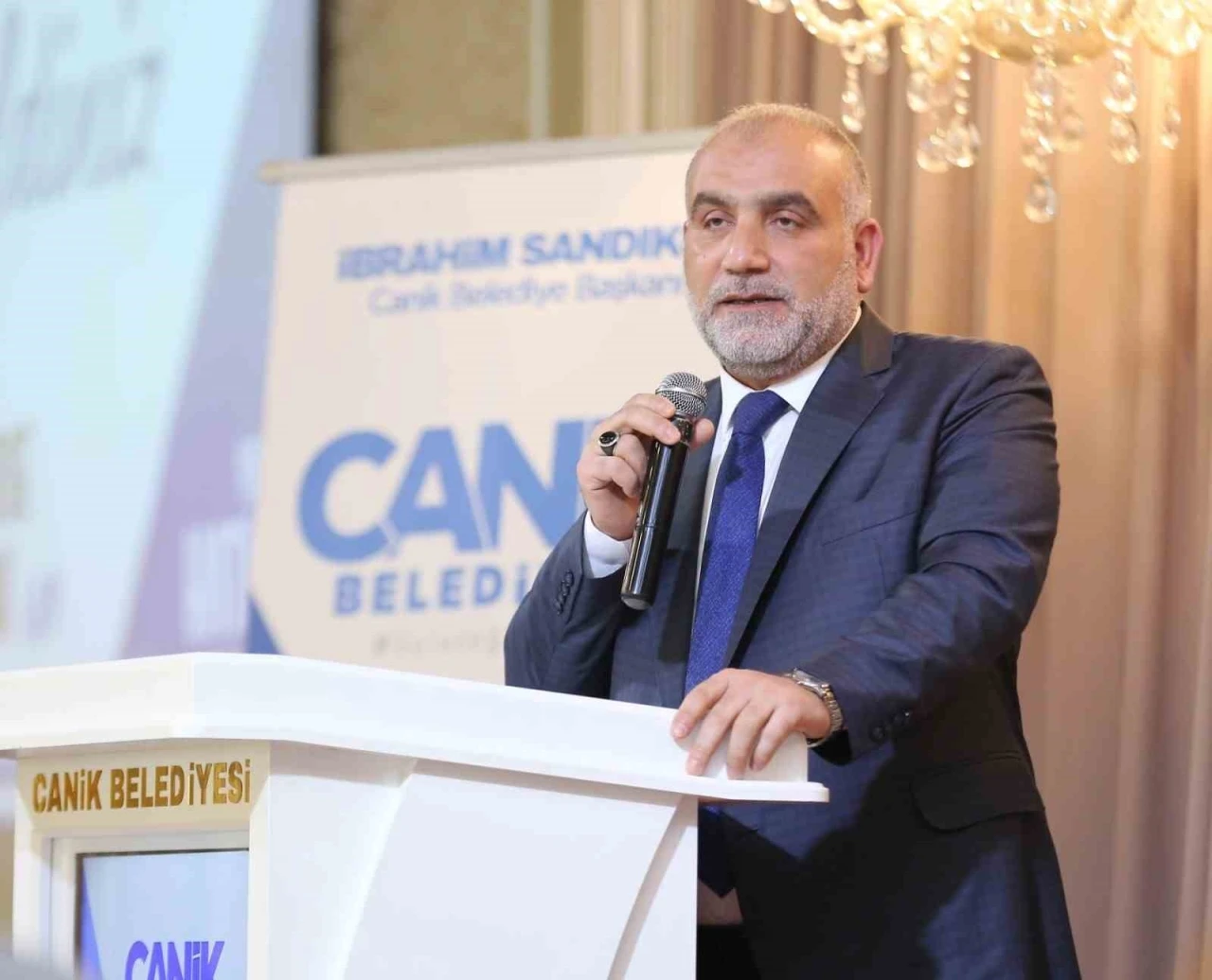 Başkan Sandık&ccedil;ı: "K&uuml;lt&uuml;r ve sanatta &ouml;nc&uuml; olmaya devam ediyoruz"
