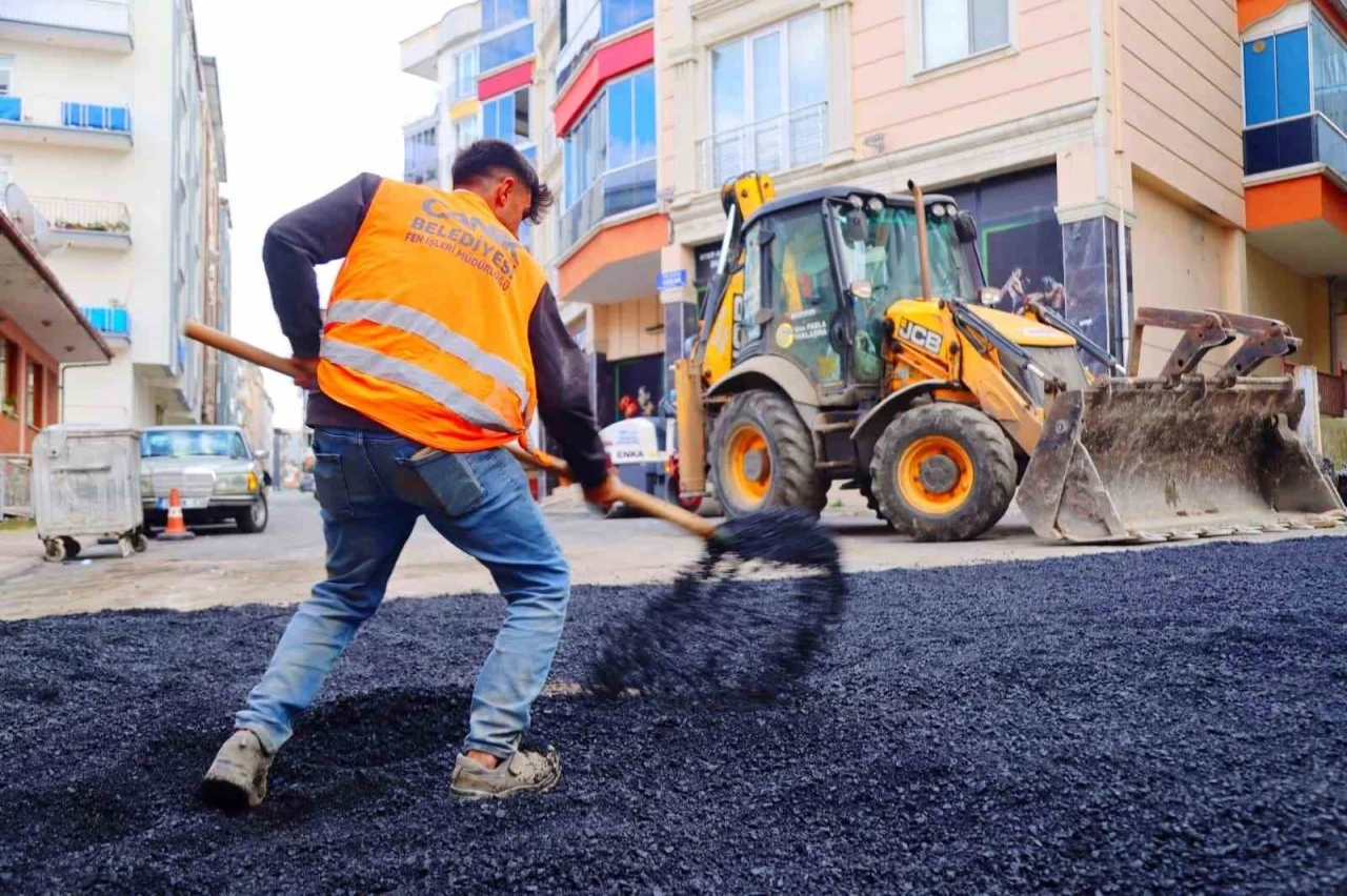 Başkan Sandıkçı: &quot;Ulaşım atağımızı hız kesmenden sürdürüyoruz&quot;

