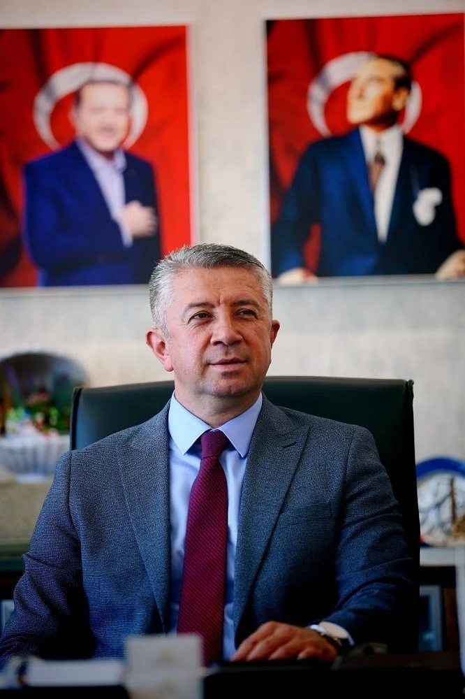 Başkan Sarıkaya: "Kayseri mobilyası tasarlayan, markalaşan ve d&uuml;nyaya y&ouml;nelen bir g&uuml;&ccedil;"
