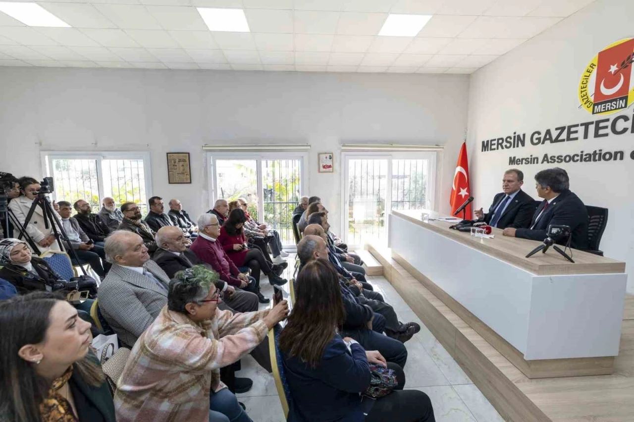 Başkan Se&ccedil;er: "Basın, yasama, y&uuml;r&uuml;tme ve yargıdan sonra 4. kuvvettir"
