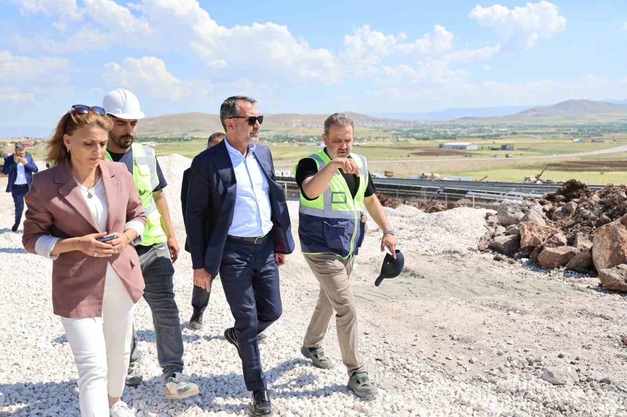 Başkan Şerifoğulları: "Sahip olduğumuz kaynakları en etkin şekilde yatırıma d&ouml;n&uuml;şt&uuml;rmeyi hedefliyoruz"
