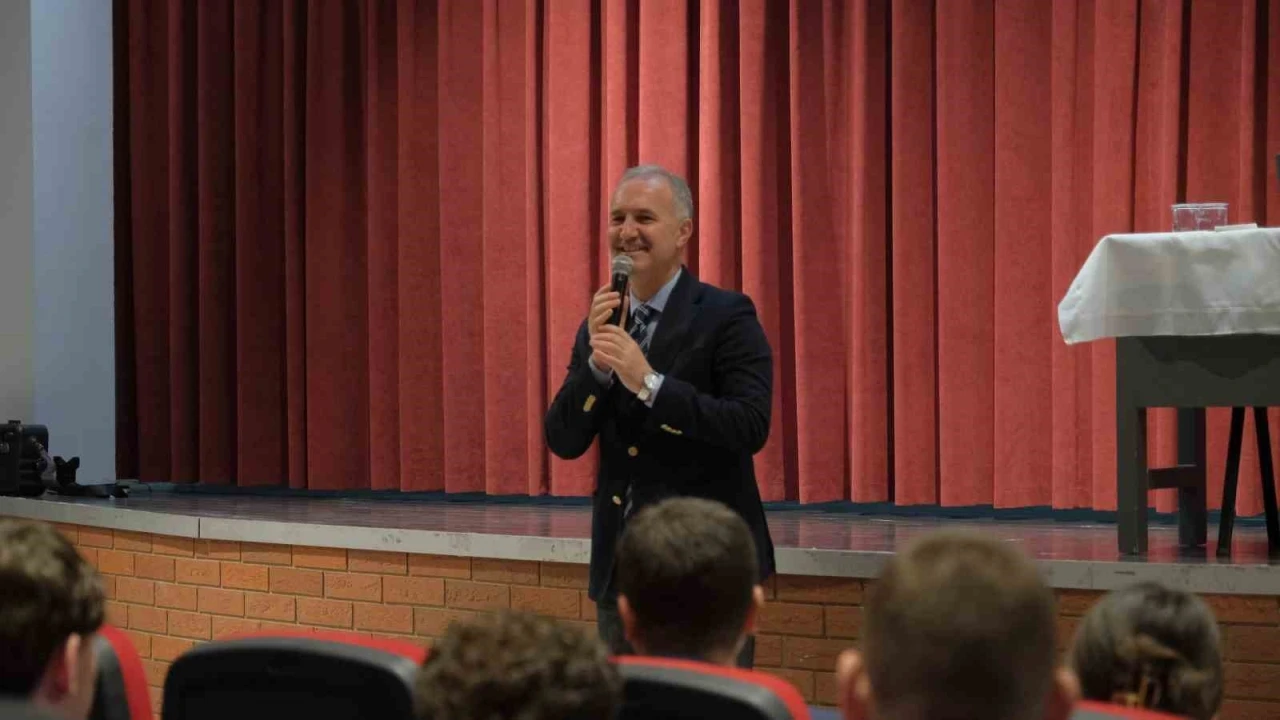 Başkan Taban, gençlere kulak verdi
